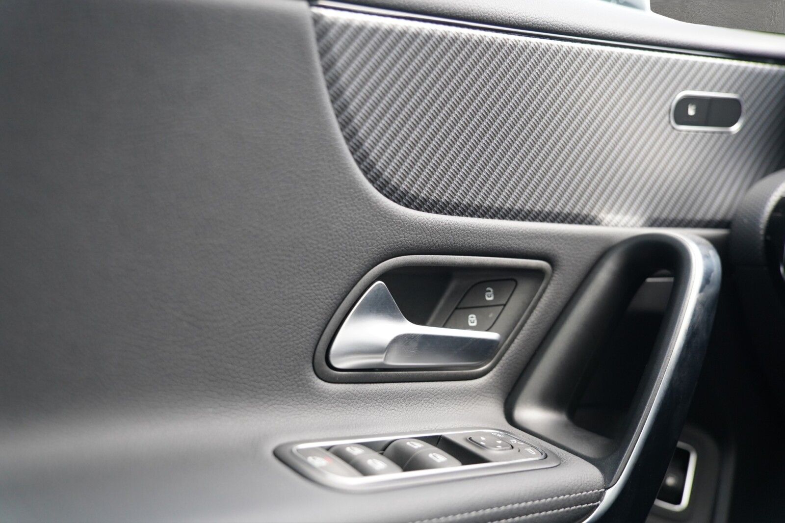 Mercedes-Benz A 250 e Kompaktlimousine Prog. Distronic Panoram foto 14
