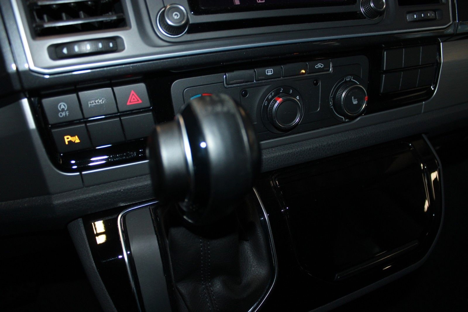 Volkswagen T6 Multivan 2.0 TDi DSG Comfortline 7-Sitze AHK foto 19