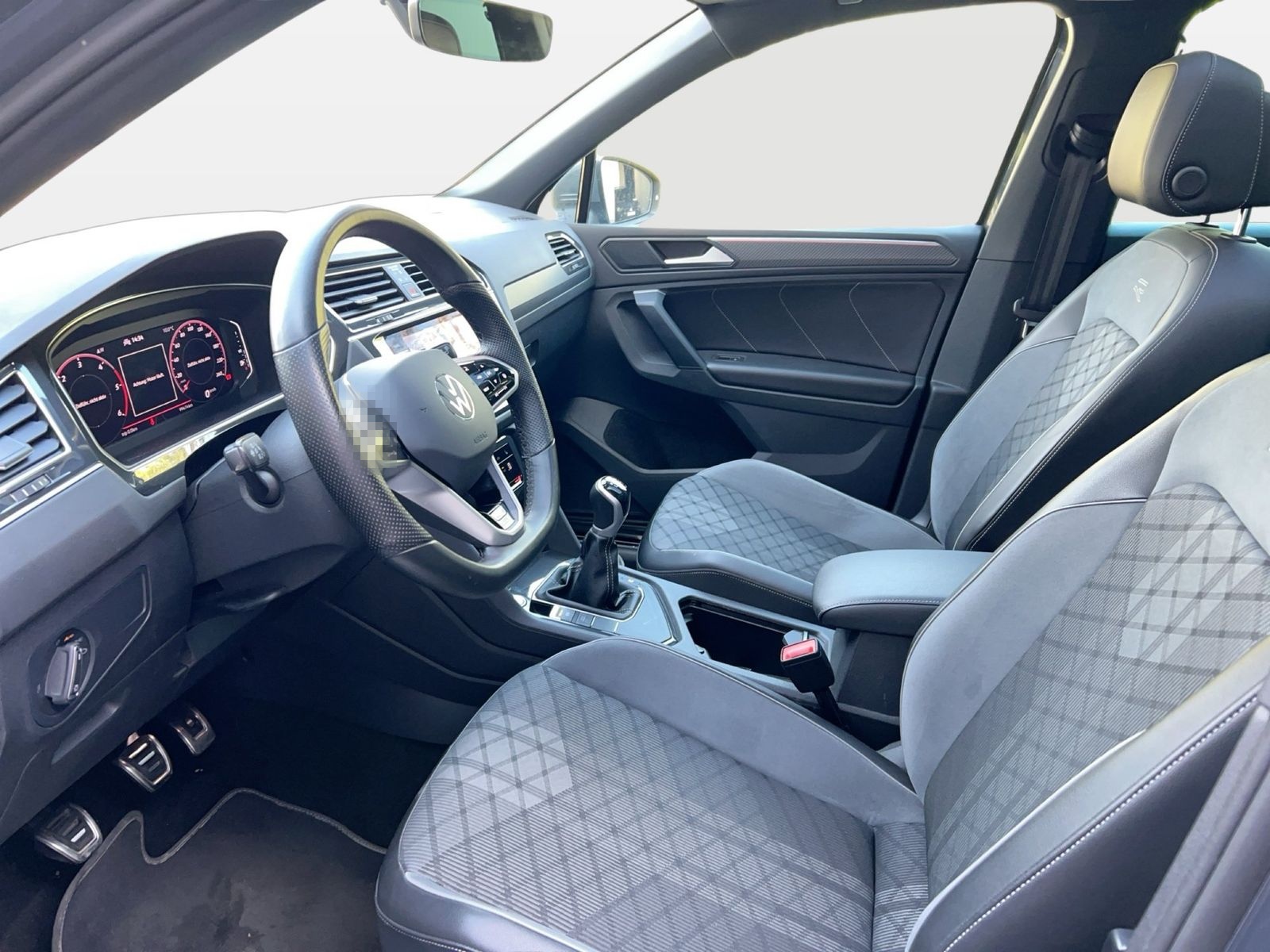 Volkswagen Tiguan 2.0 TDI R-line Matrix|CarPlay|AHK|Pano|SD foto 8