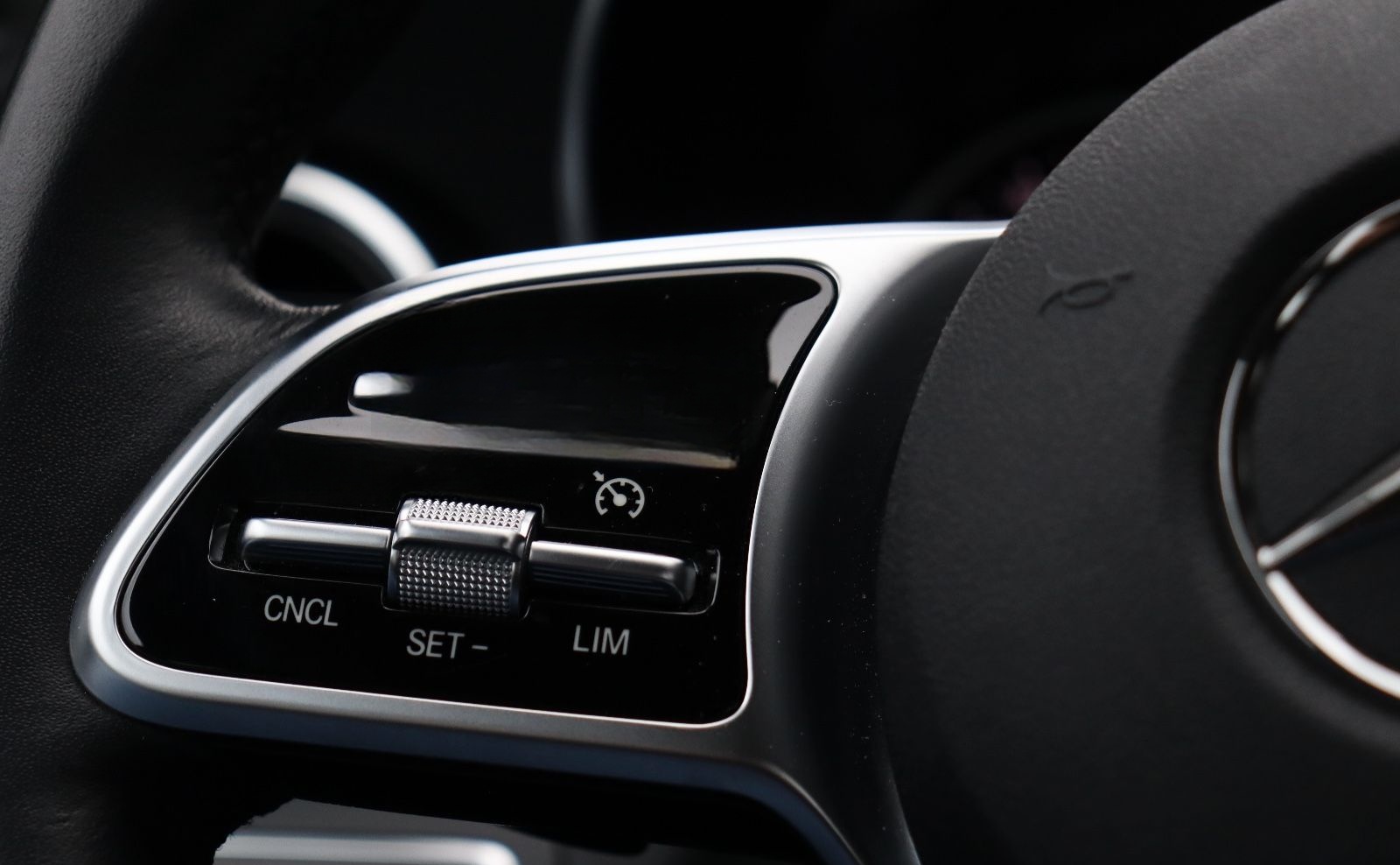 Mercedes-Benz C 300 Avantgarde *LED*RFK*NAVI*CAR-PLAY*AHK* foto 16