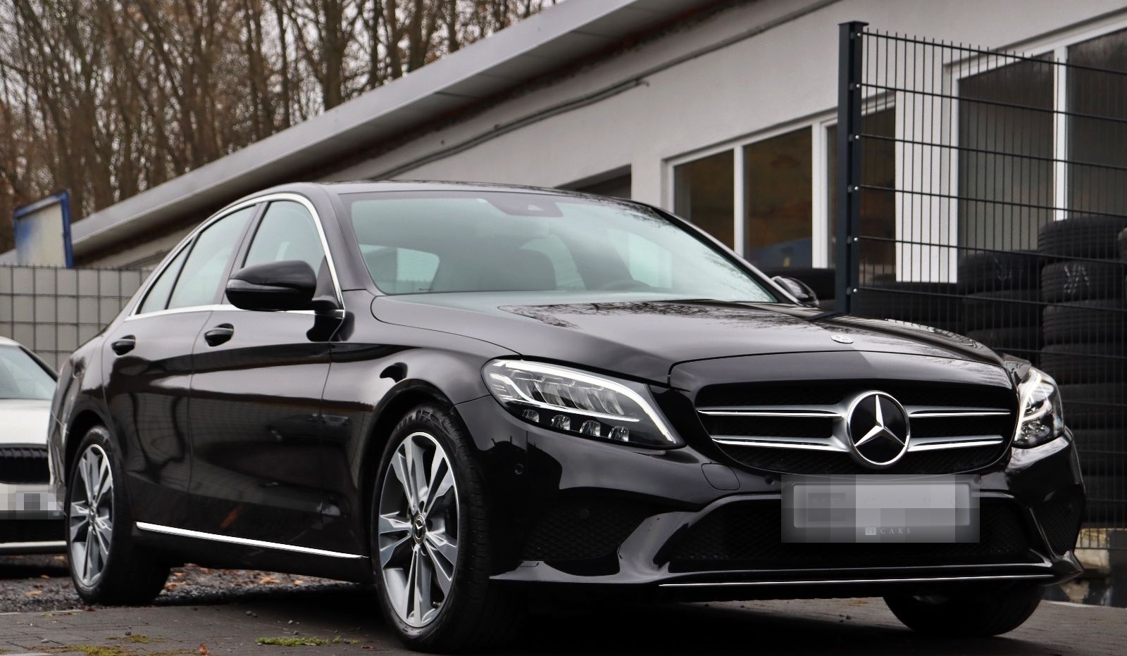 Mercedes-Benz C 300 Avantgarde *LED*RFK*NAVI*CAR-PLAY*AHK* foto 4