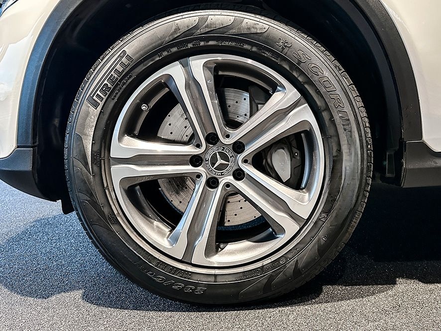 Mercedes-Benz GLC 300 e 4M EXCLUSIVE+OFFROAD+MULTIB+AHK+DISTR foto 7