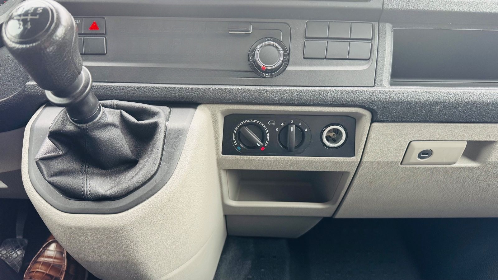 Volkswagen T6 Transporter/Finanzierung Garantie/NR 38 foto 13