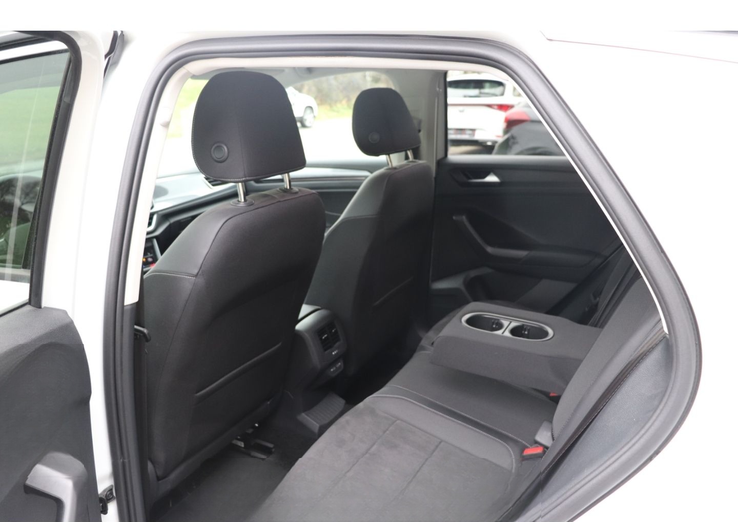 Volkswagen T-Roc Style AHK-abnehmbar Navi Digitales Cockpit foto 16