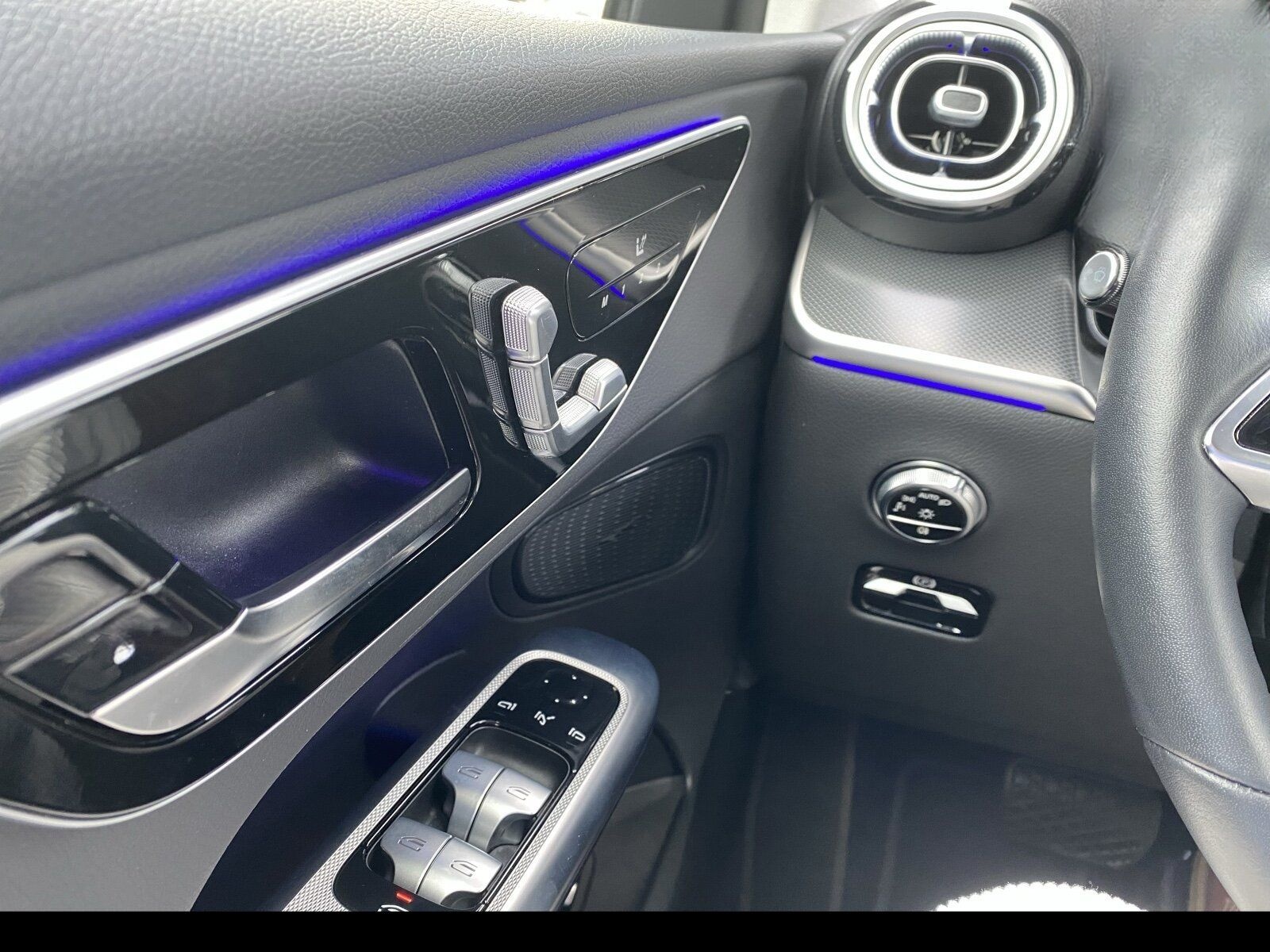 Mercedes-Benz GLC 220 d 4M DISTRONIC/AHK/360°KAM/LED/WINTER foto 19
