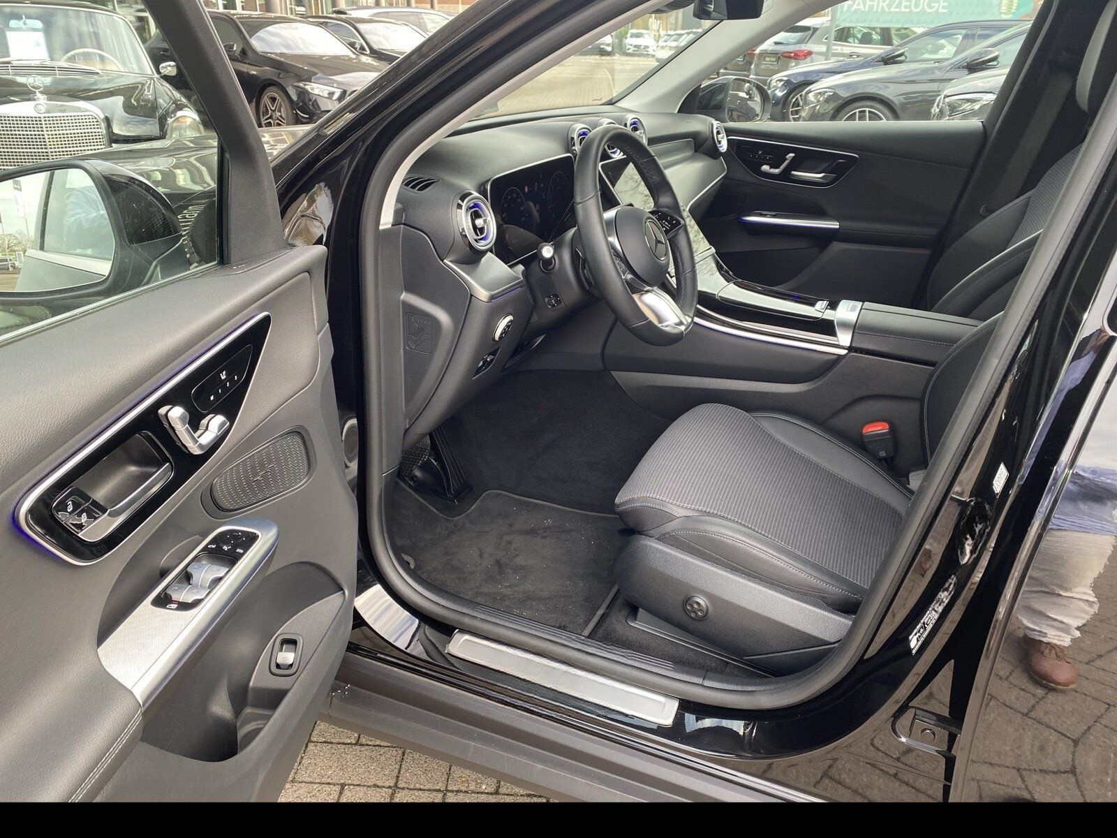 Mercedes-Benz GLC 220 d 4M DISTRONIC/AHK/360°KAM/LED/WINTER foto 10
