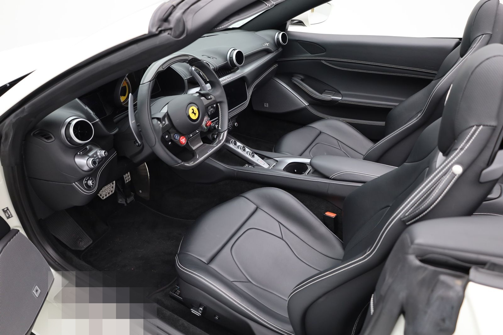 Ferrari Portofino - FERRARI HAMBURG foto 12
