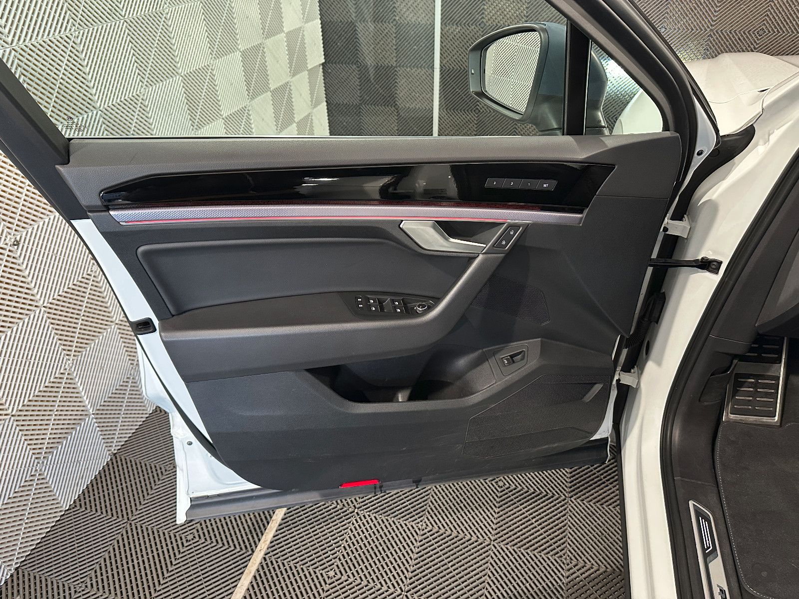 Volkswagen Touareg 4M*R LINE*LED-TEMPO-LUFT-MEMORY-NAV-SHZ foto 23