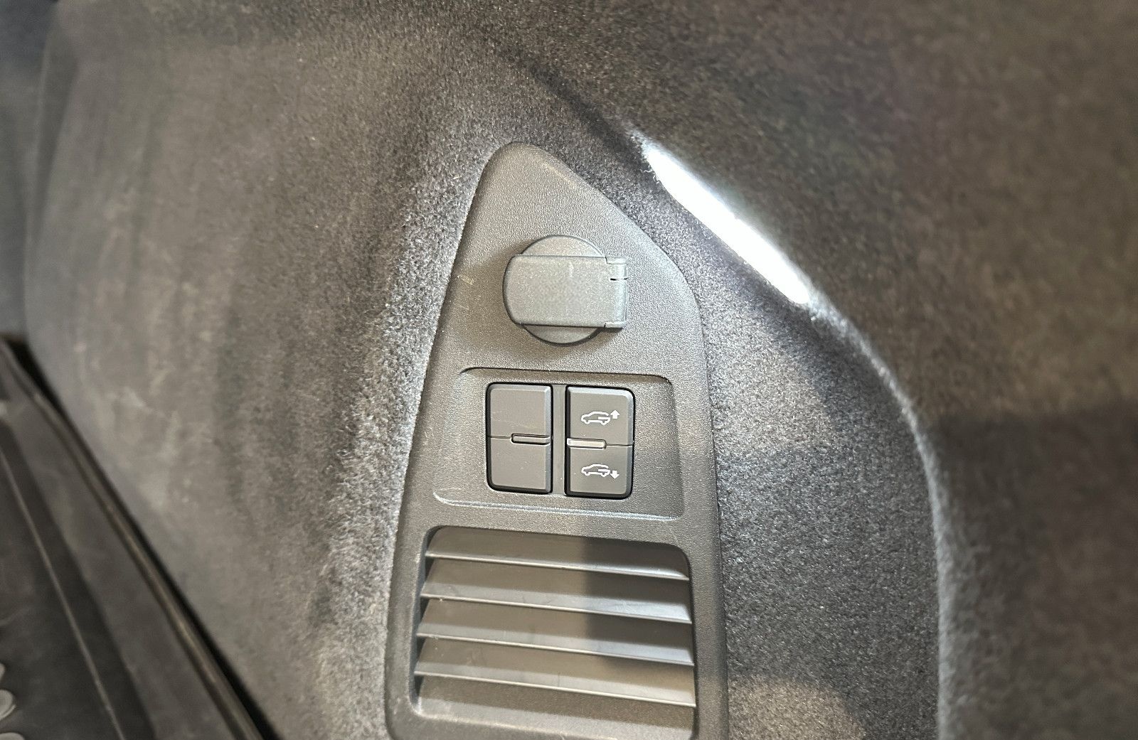 Volkswagen Touareg 4M*R LINE*LED-TEMPO-LUFT-MEMORY-NAV-SHZ foto 6