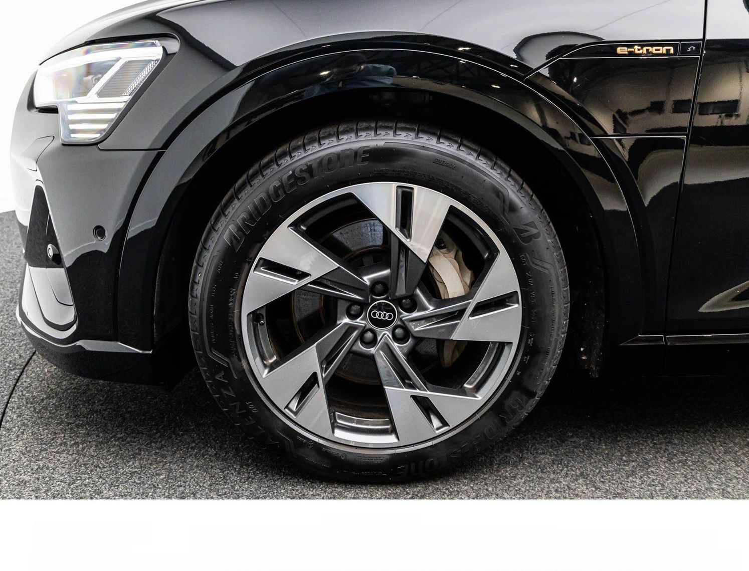 Audi E-TRON 55 S LINE/20Z/MATRIX/ACC/HuD/NACHT/KAMERA foto 13