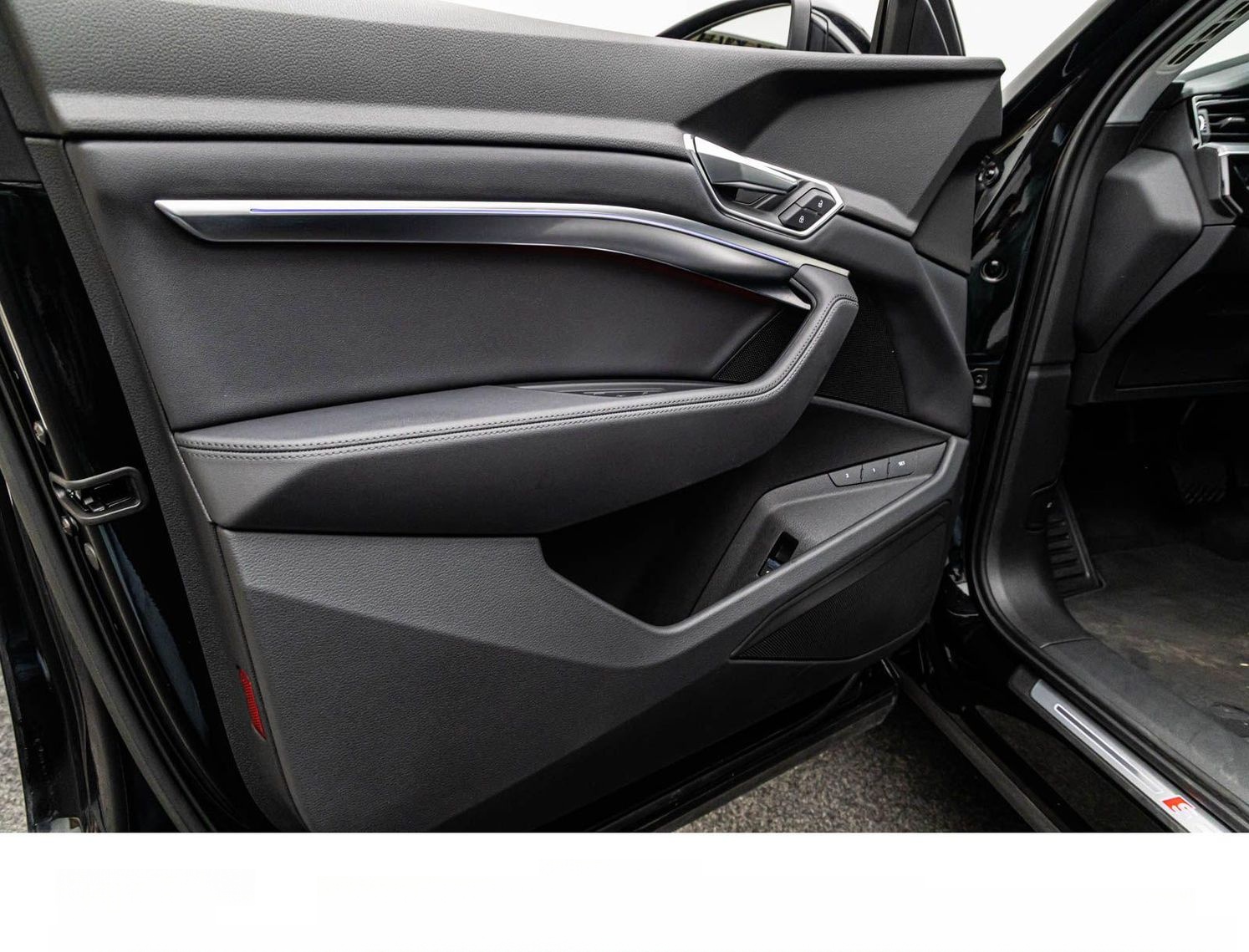 Audi E-TRON 55 S LINE/20Z/MATRIX/ACC/HuD/NACHT/KAMERA foto 14