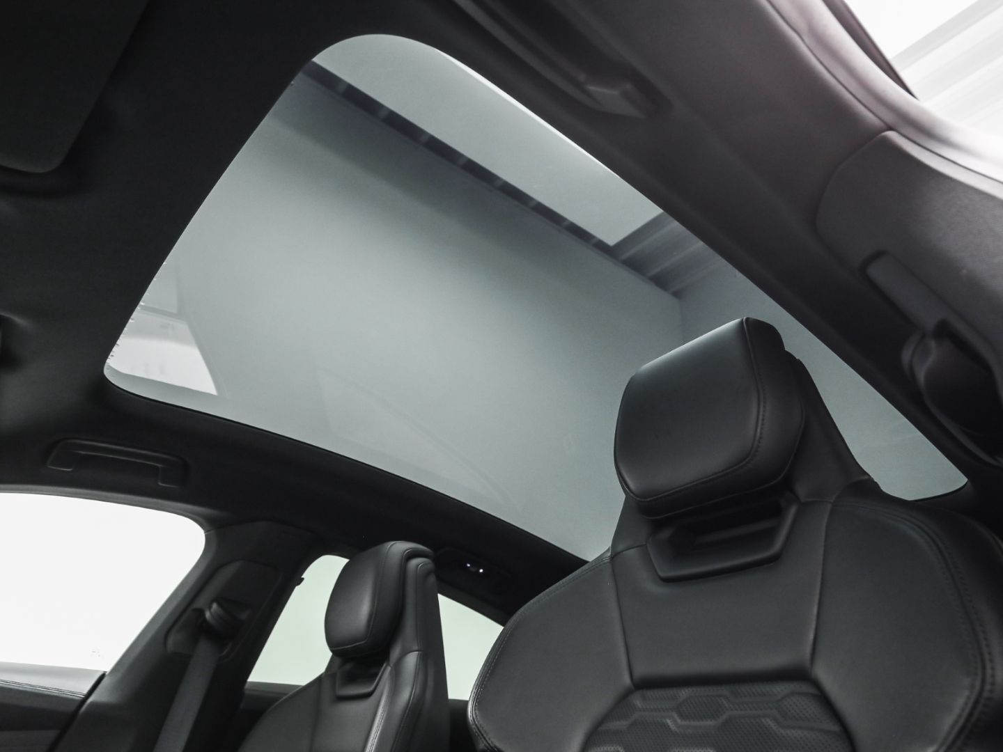 Audi e-tron GT quattro Pano Navi Allradlenkung foto 9