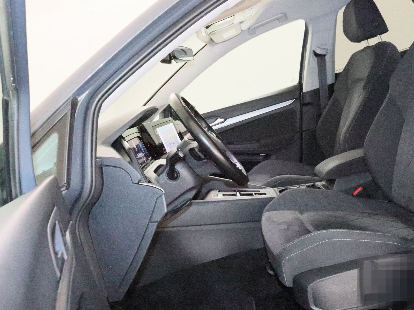 Volkswagen Golf VIII 2.0 TDI Life AHK LED ACC NAVI KAMERA foto 15