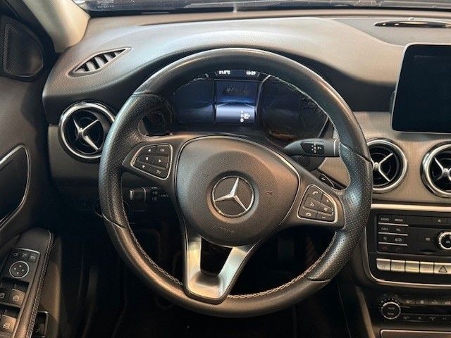 Mercedes-Benz GLA 220 4M Prog. 7G-DCT RFK LED SHZ IHC Panorama foto 10