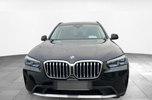 BMW X3 xDrive 20d Head Up Laserlicht El. Panodach Le foto 3