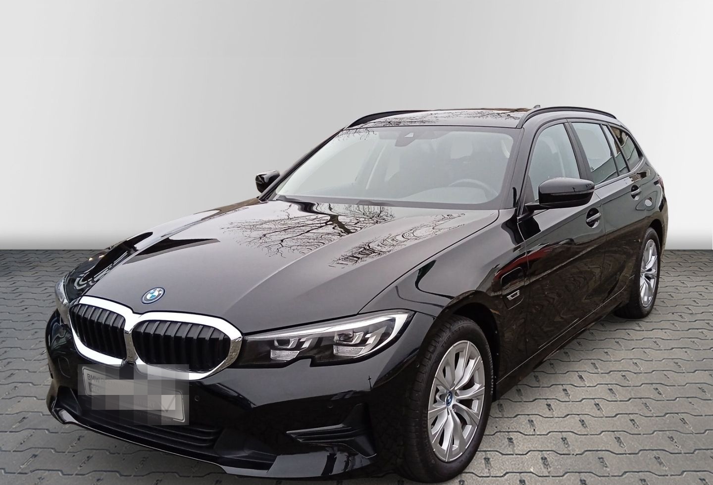 BMW 320 e Advantage Touring KLIMA+DAB+AHZV+SHZG+HARM foto 2