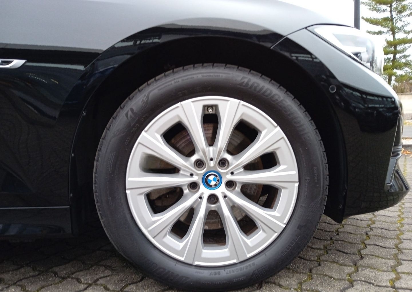 BMW 320 e Advantage Touring KLIMA+DAB+AHZV+SHZG+HARM foto 16