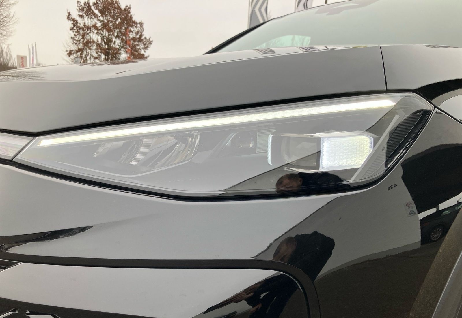 Volkswagen T-Roc R-Line 1.5eTSI 150PS DSG IQ.LIGHT,NAVI,AHK foto 6