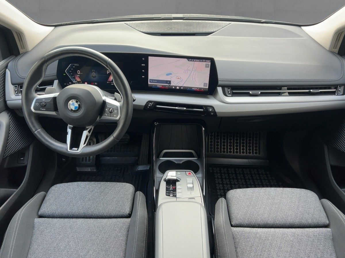 BMW 220i Active Tourer LED+NAVI+SHZ+RFK+DAB+AHK+17" foto 9