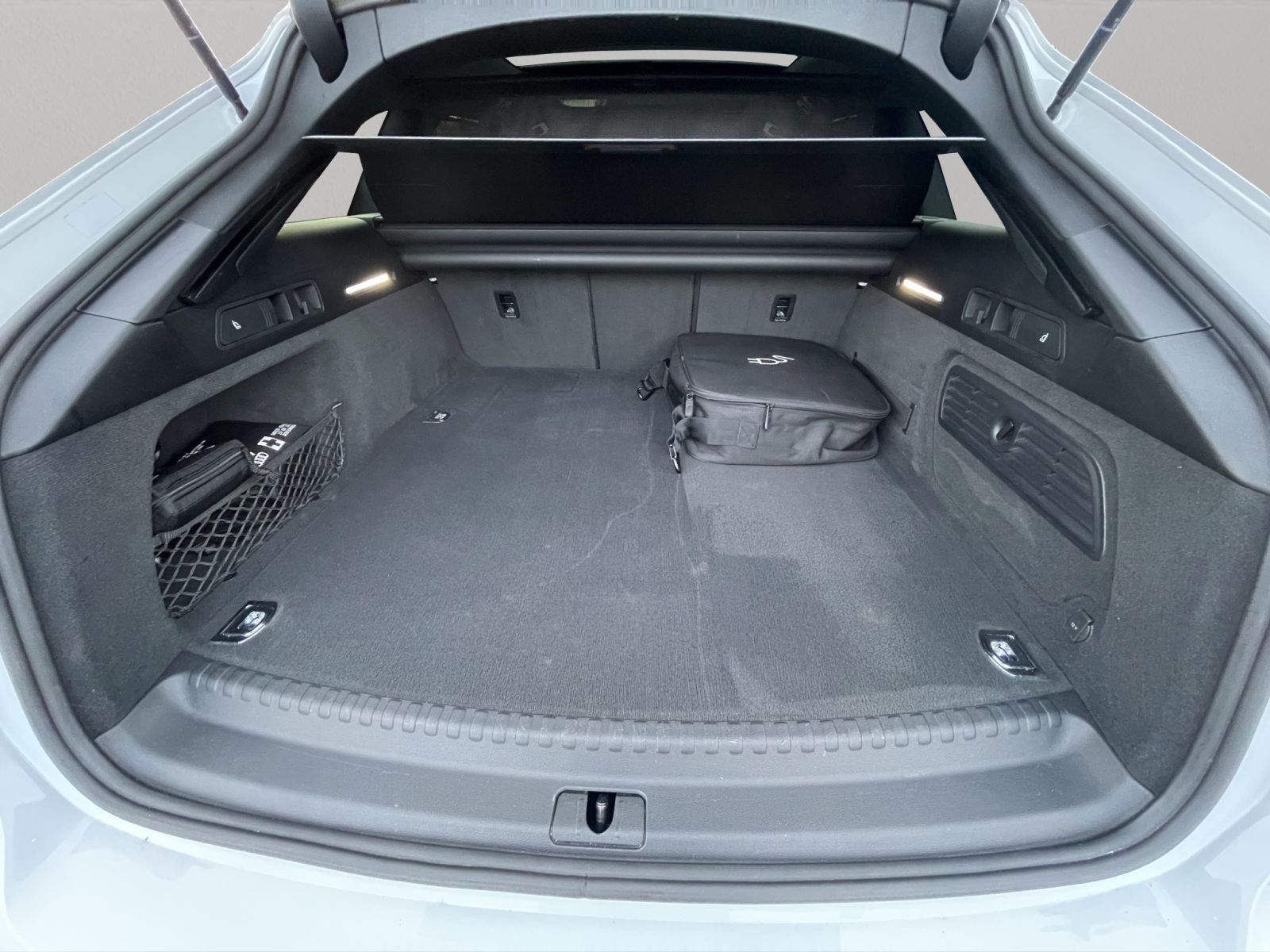 Audi A6 Avant 55 TFSI e quattro Matrix Pano 360° Navi foto 21