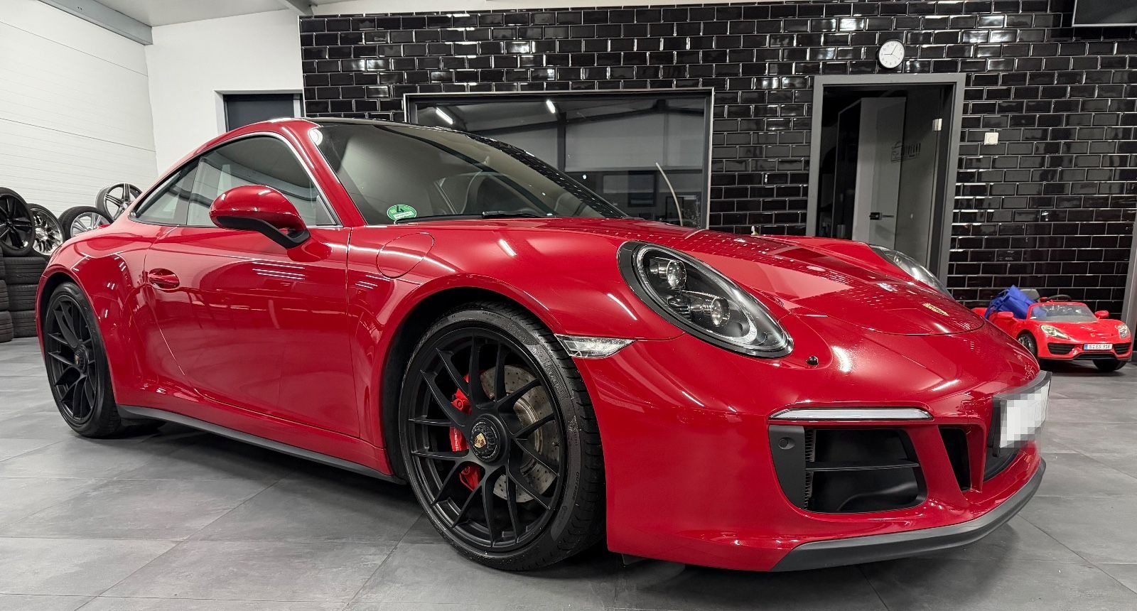 Porsche 911 Carrera 4 GTS APPROVED 10-2026 foto 7