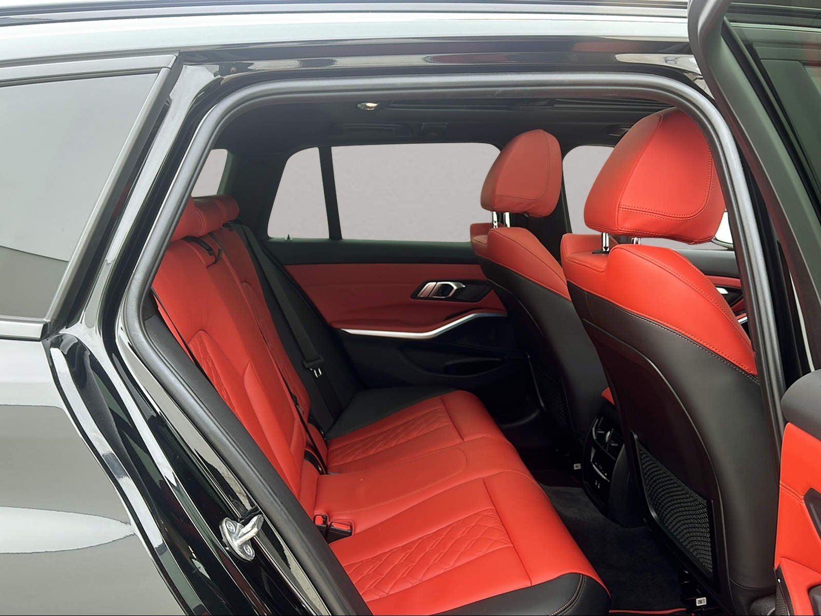 BMW 330e Touring M Sport LiveCockpitProf Kamera LED foto 17