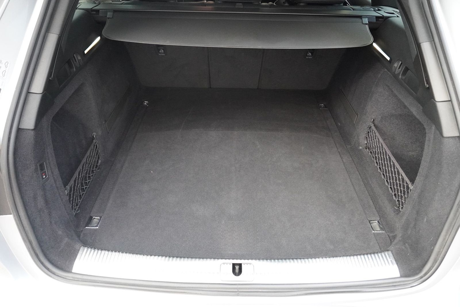 Audi A4 Avant TFSI sport S-Line LED Navi Teilleder foto 32