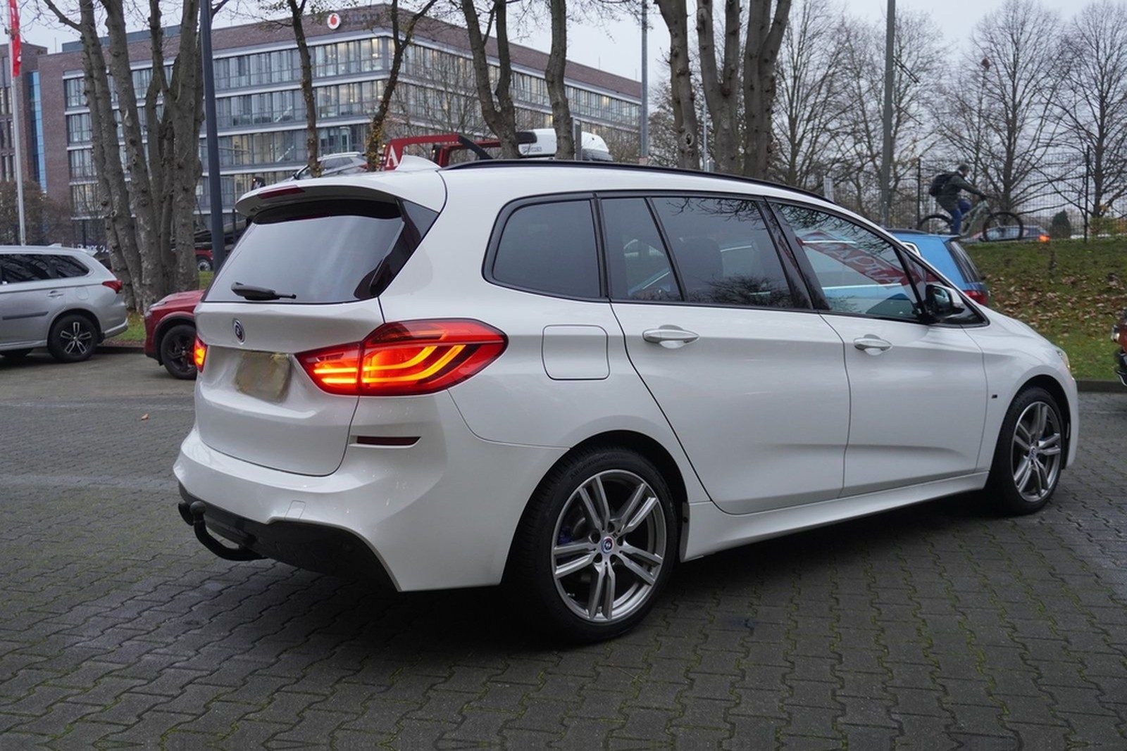 BMW 218iA Gran Tourer M Sport LED Temp Navi AHK PDC foto 6