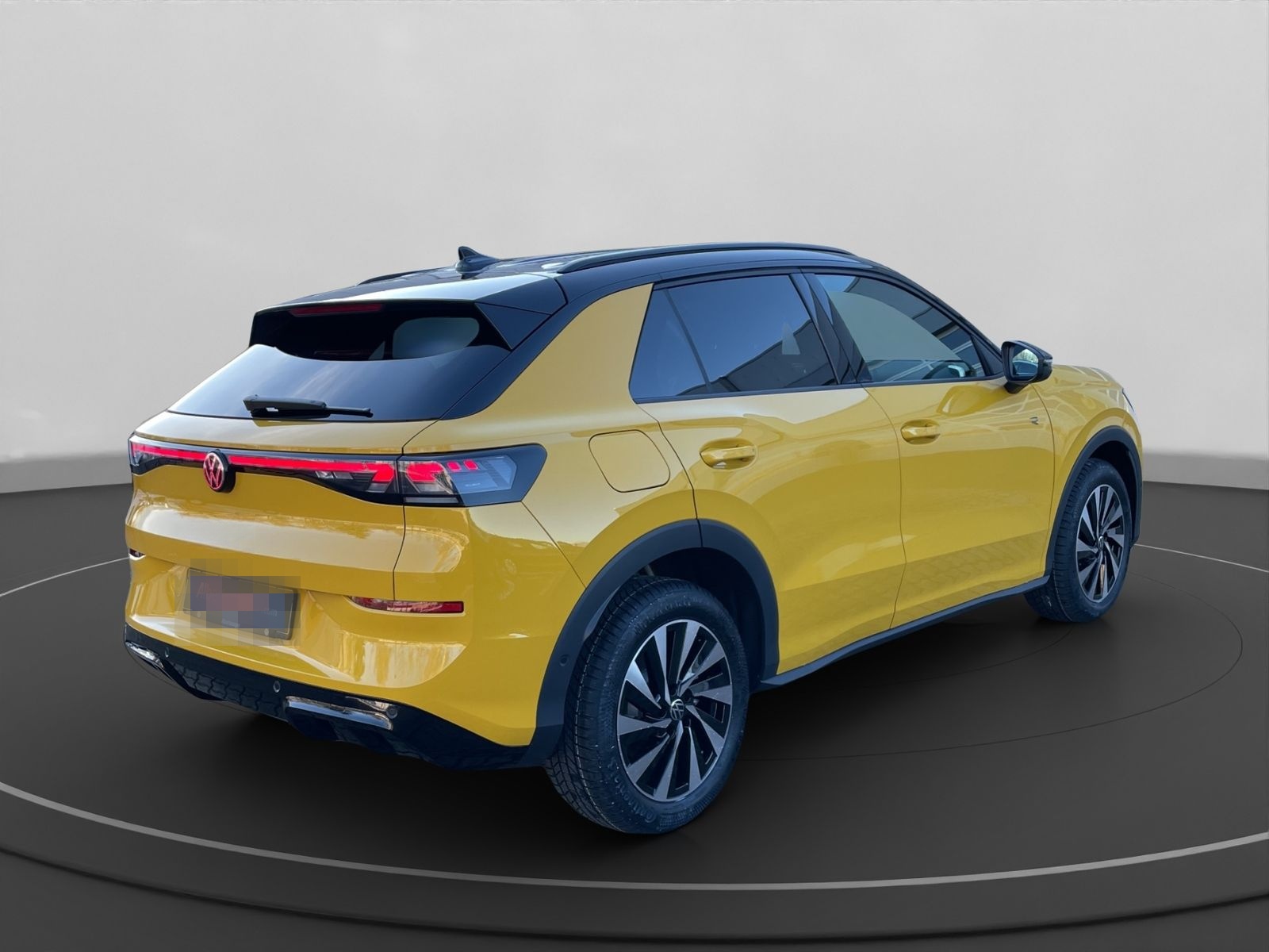 Volkswagen T-Roc 1.5 eTSI R-Line +DSG+ACC+NAVI+DAB+LM++ foto 5