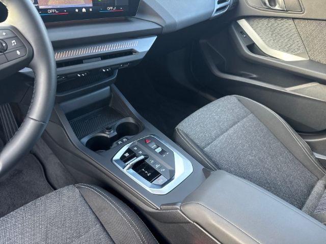 BMW 120 i Park-Assistent Navi LED SHZ Mehrzonenklima foto 13