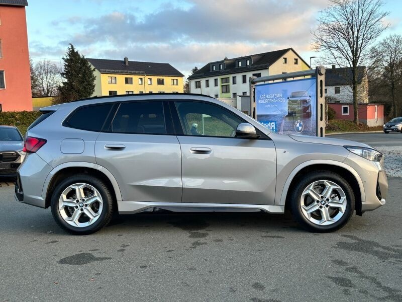 BMW X1 sDrive20i M Sportpaket ACC 360 HUD PANO H/K foto 10