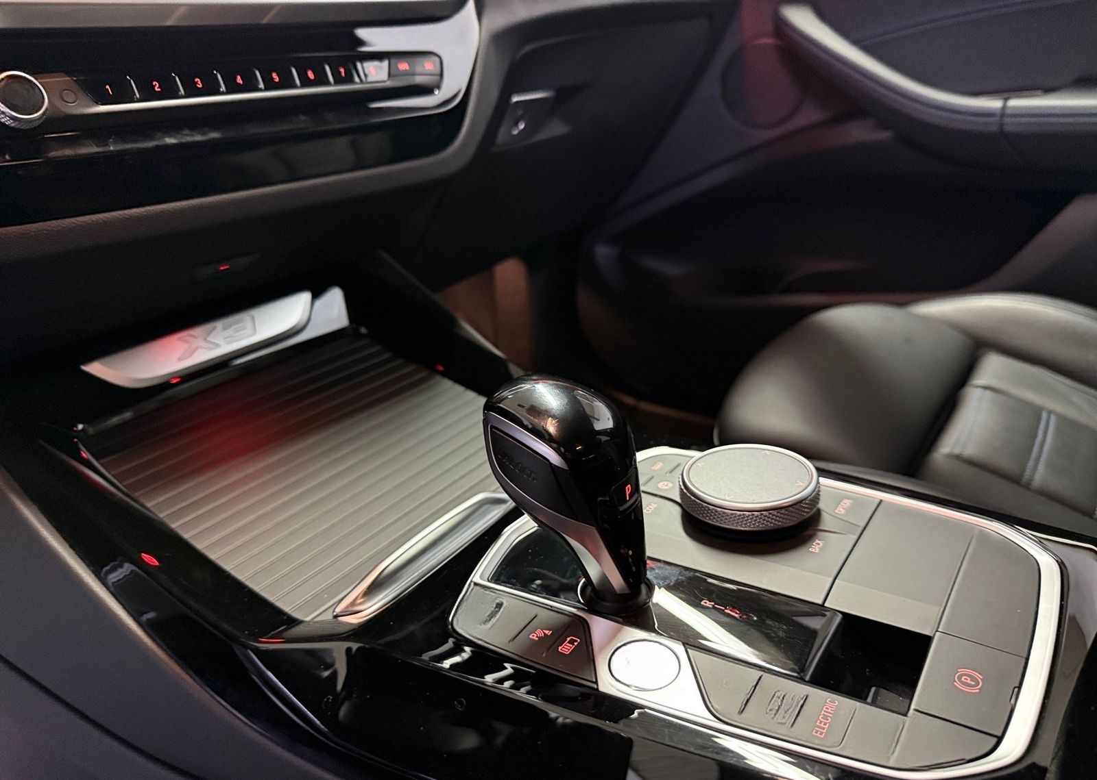 BMW X3xDrive30e*M Sport*Laser*Navi*Kamera*AHK*Leder* foto 21