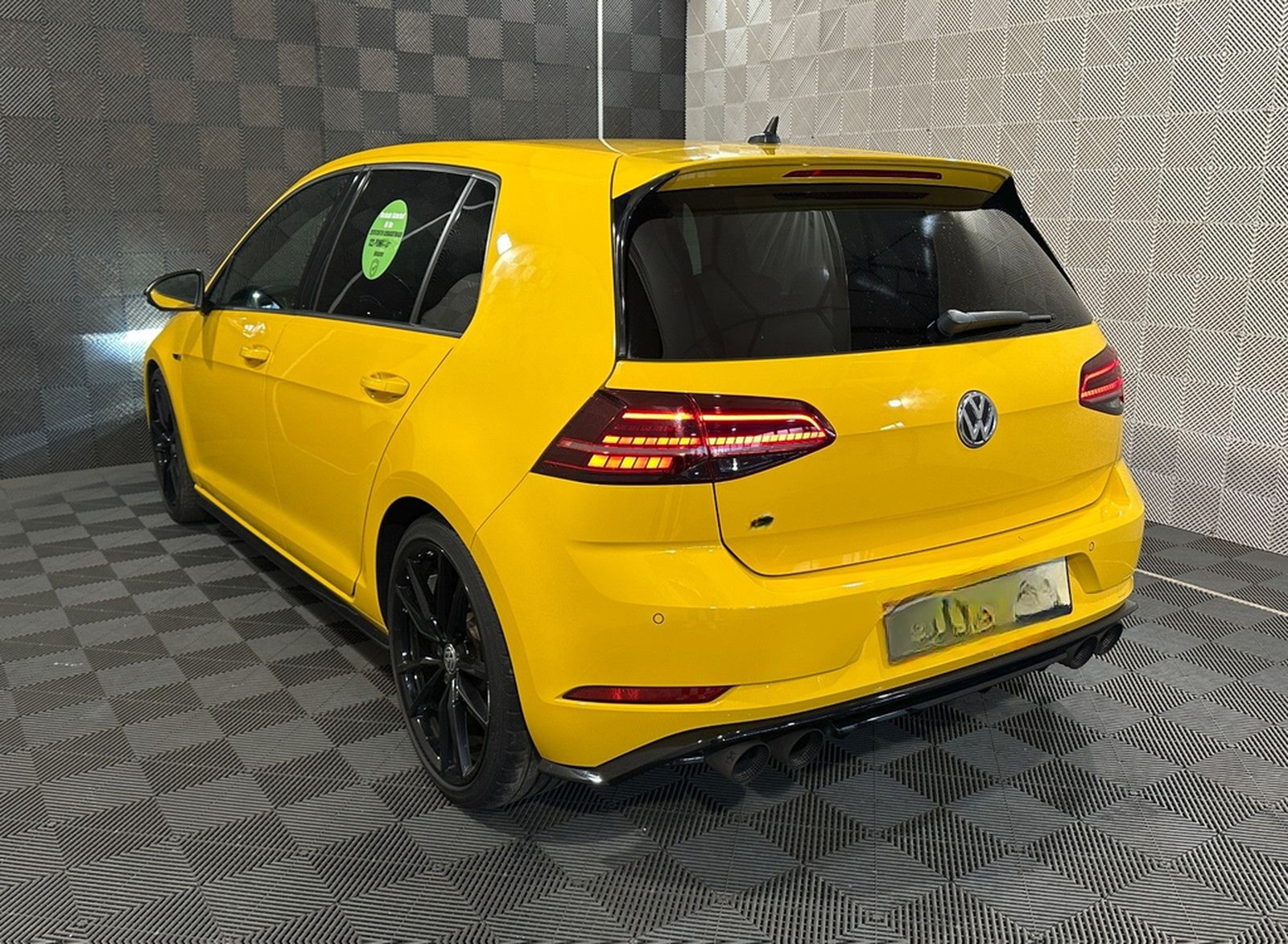 Volkswagen Golf VII R Lim. 4M.*PERF. AGA*NAPPA-LED-ACC-MEMO foto 3
