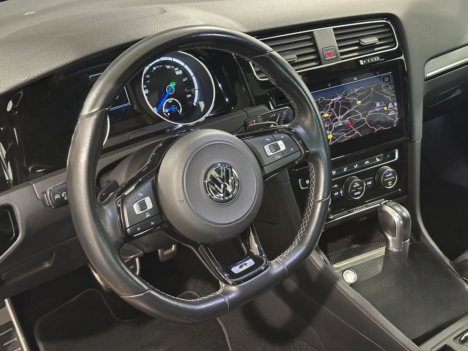 Volkswagen Golf VII R Lim. 4M.*PERF. AGA*NAPPA-LED-ACC-MEMO foto 31