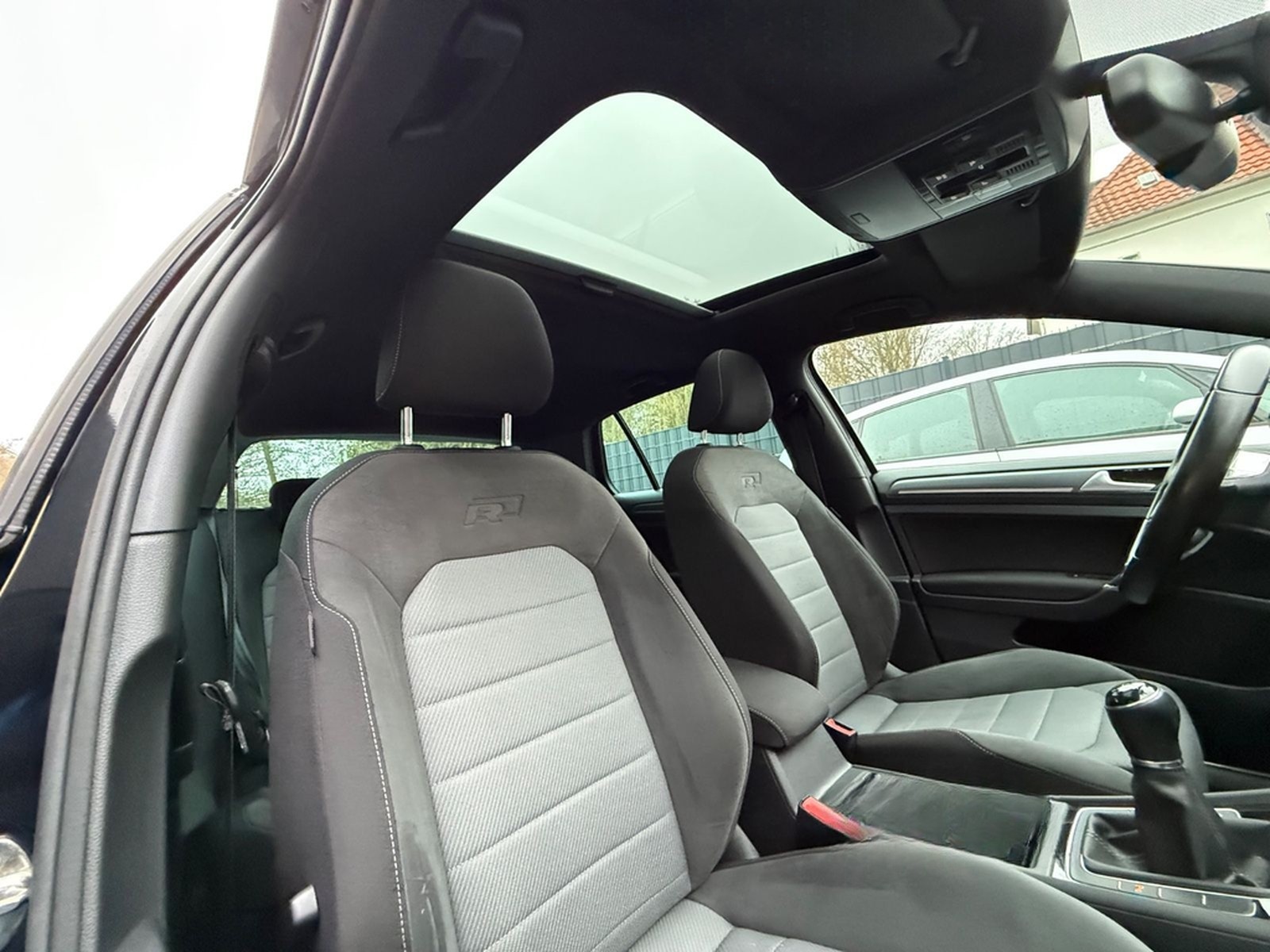 Volkswagen Golf VII Lim. R-Line Highline BMT 4Motion foto 21