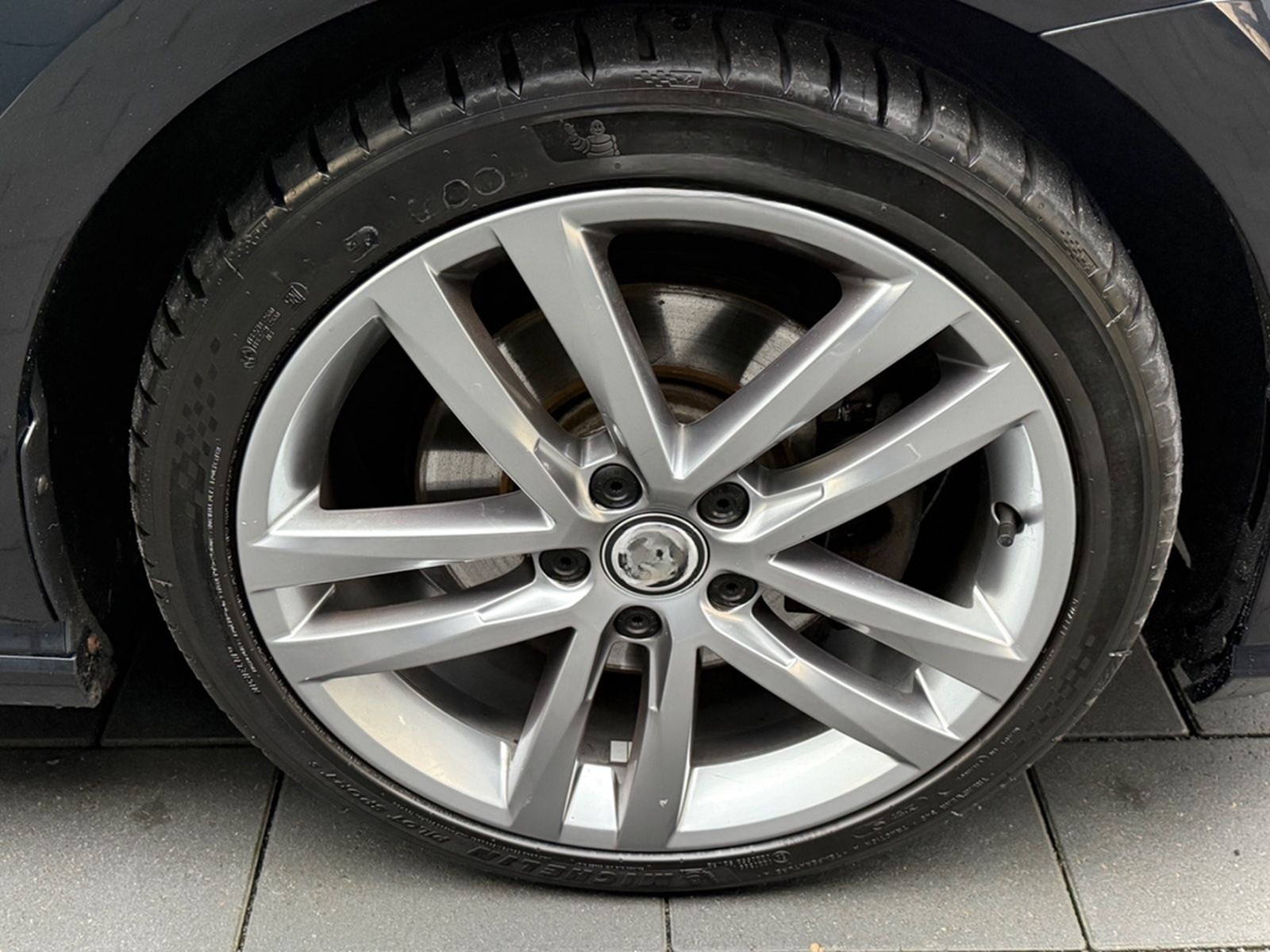 Volkswagen Golf VII Lim. R-Line Highline BMT 4Motion foto 34