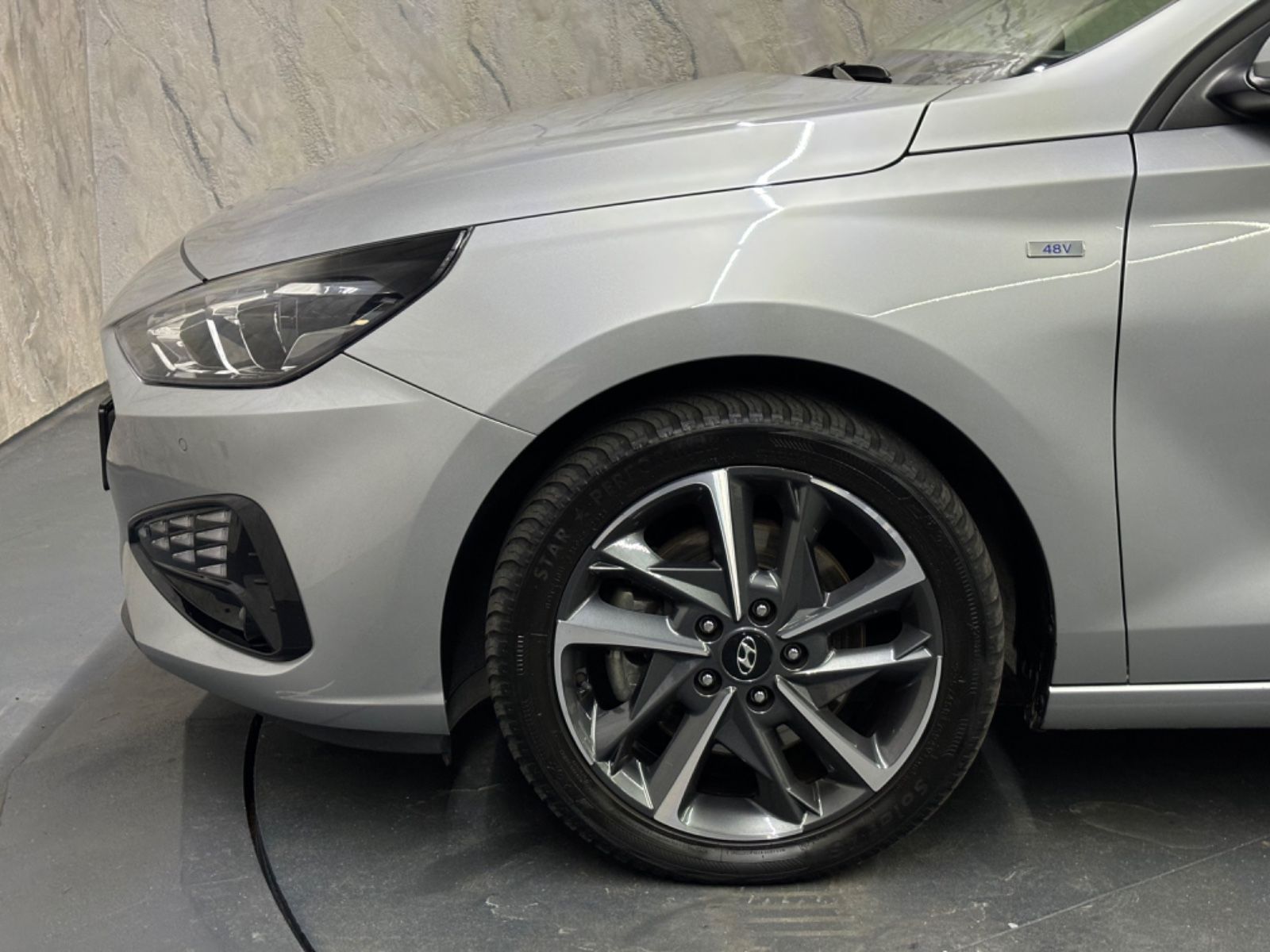 Hyundai i30 Trend Mild-Hybrid+Navi+1.Hand+MwSt. foto 11