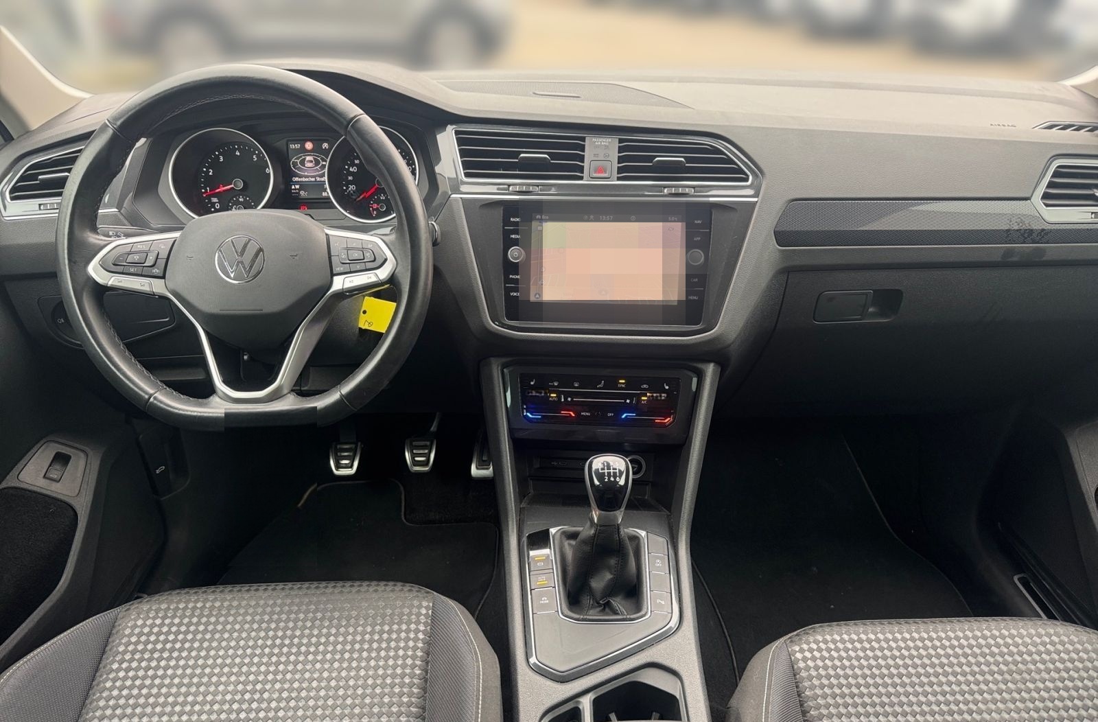 Volkswagen Tiguan 1.5 TSI United Navi Spurhalteassistent Sp foto 11