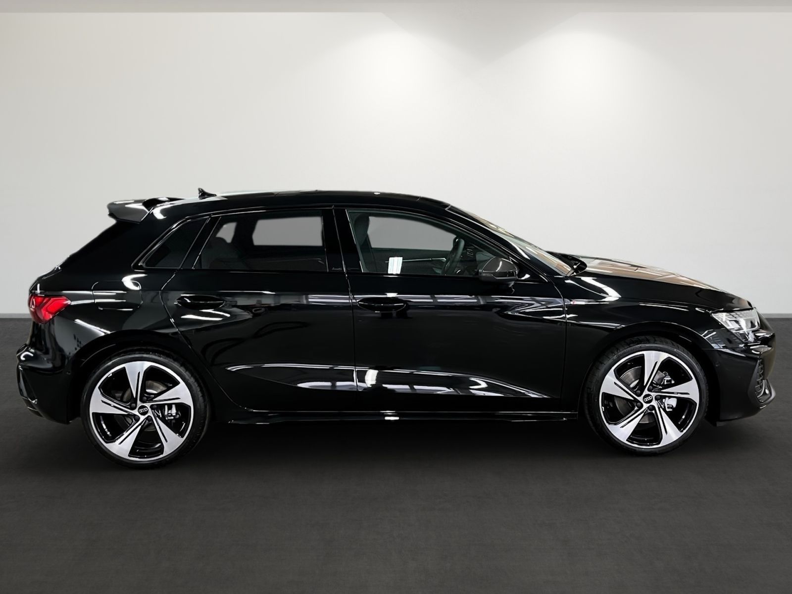 Audi A3 Sportback S line TFSI 110 kW S tronic foto 4