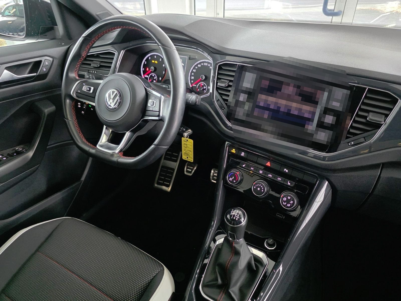 Volkswagen T-Roc 1.5 TSI ACT Sport Sitzheizung PDC vo/hi foto 9