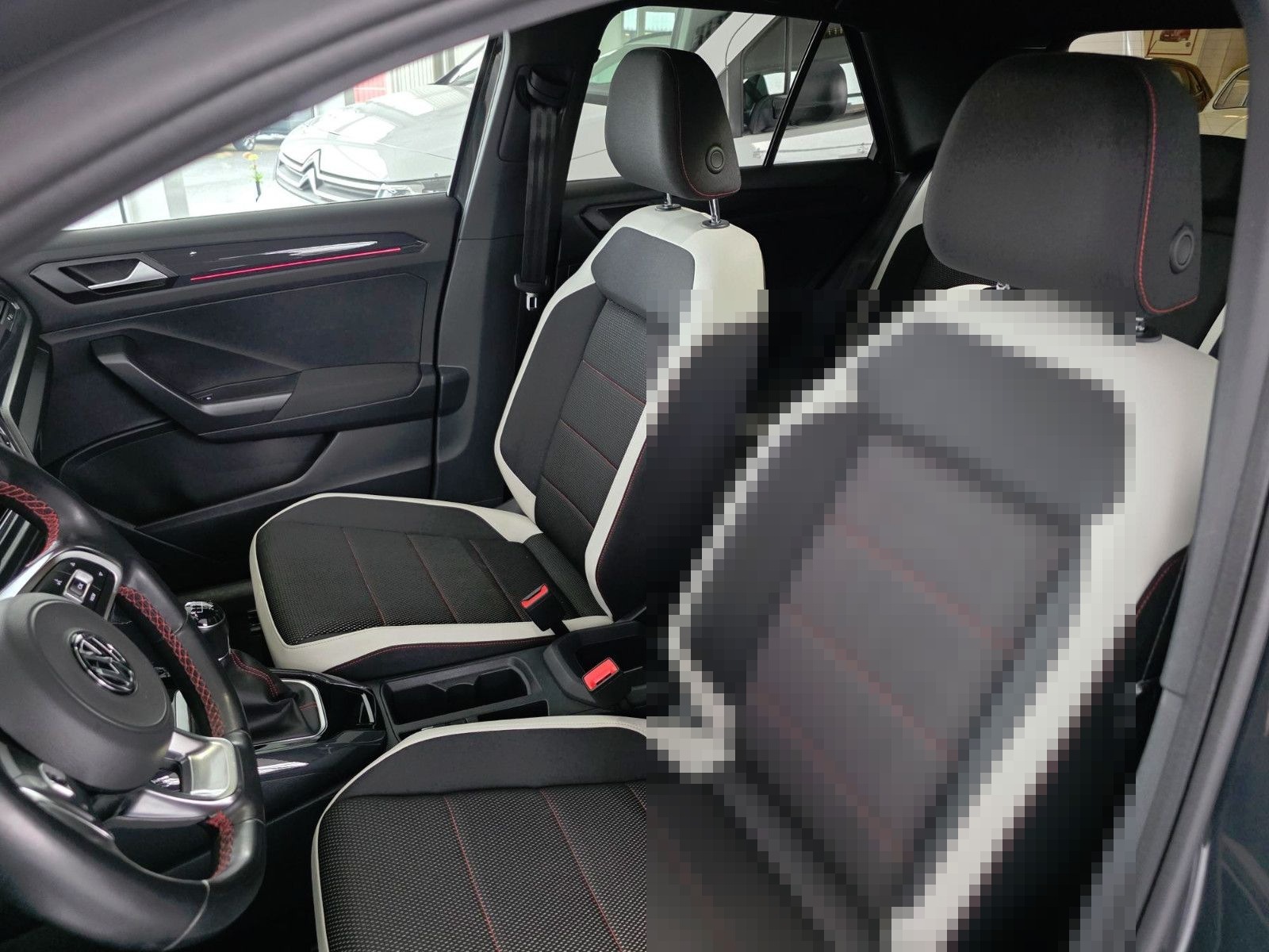 Volkswagen T-Roc 1.5 TSI ACT Sport Sitzheizung PDC vo/hi foto 10