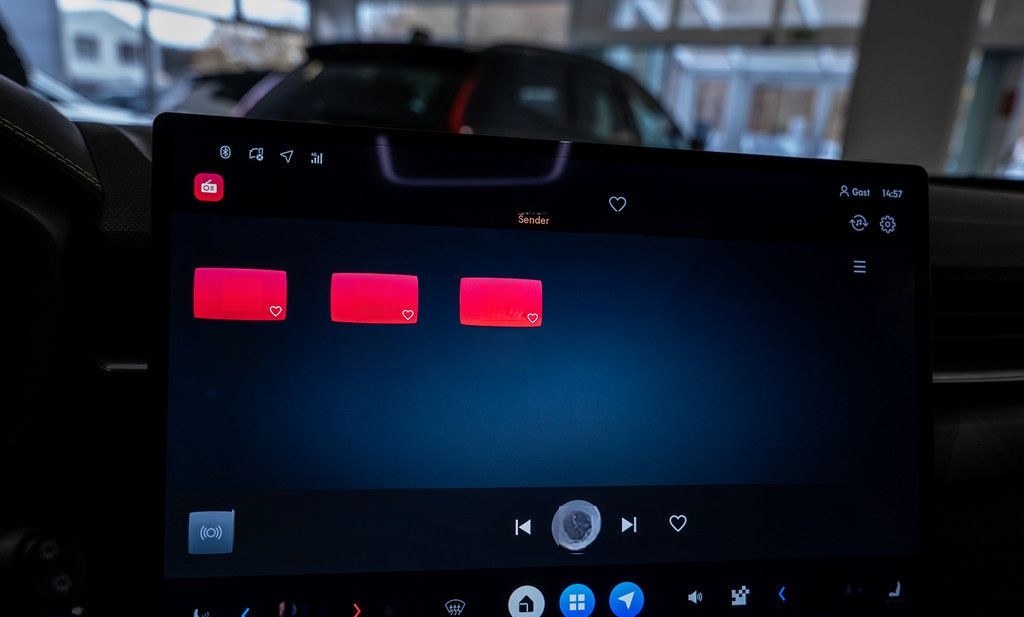 Lynk&Co 01 1.5 TD PHEV 206 kW More W-LAN ACC LED PANO foto 12