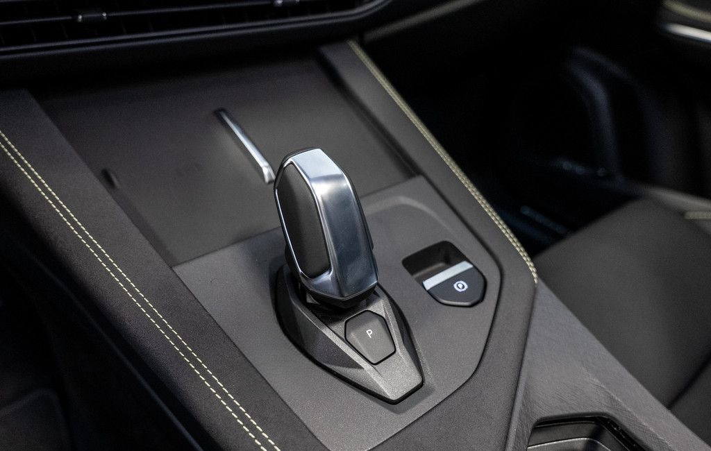 Lynk&Co 01 1.5 TD PHEV 206 kW More W-LAN ACC LED PANO foto 15