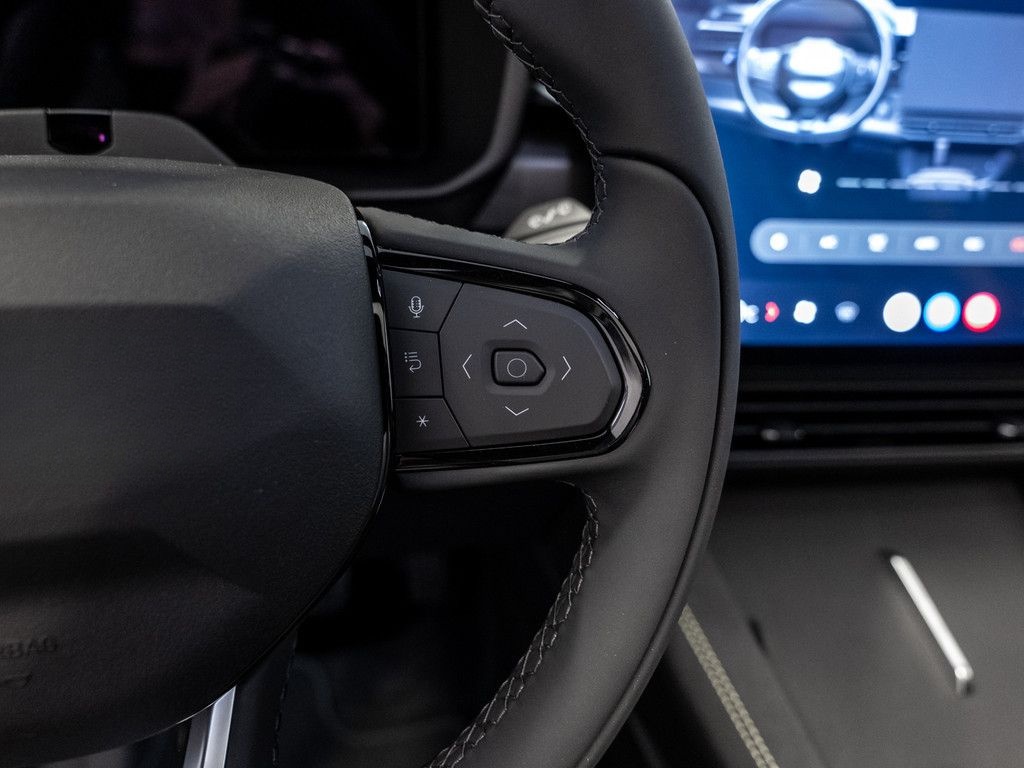 Lynk&Co 01 1.5 TD PHEV 206 kW More W-LAN ACC LED PANO foto 16