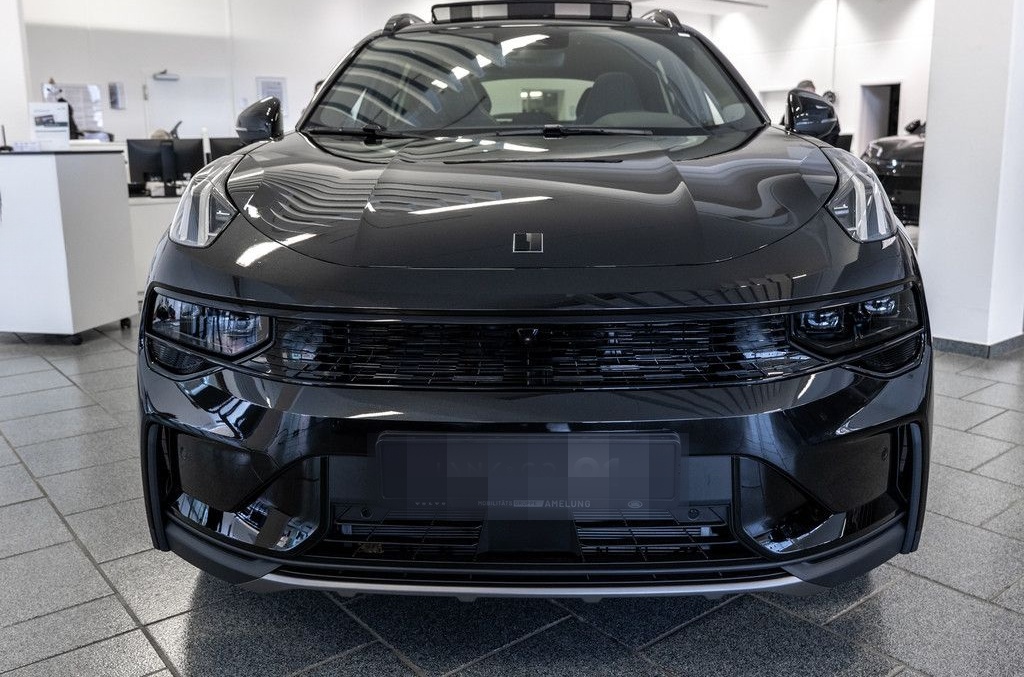 Lynk&Co 01 1.5 TD PHEV 206 kW More W-LAN ACC LED PANO foto 3