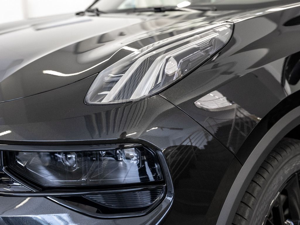 Lynk&Co 01 1.5 TD PHEV 206 kW More W-LAN ACC LED PANO foto 22