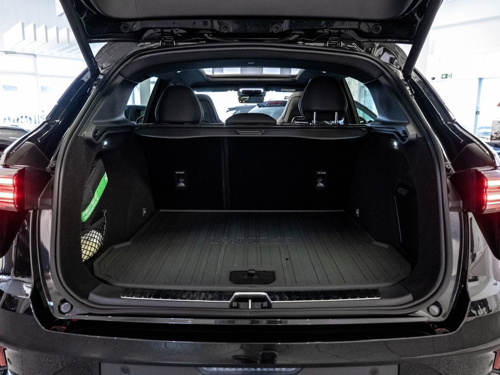 Lynk&Co 01 1.5 TD PHEV 206 kW More W-LAN ACC LED PANO foto 8