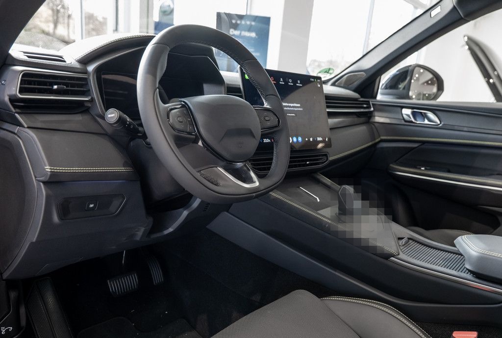 Lynk&Co 01 PHEV More PDC SHZ KAMERA NAVI ACC LED PANO foto 18