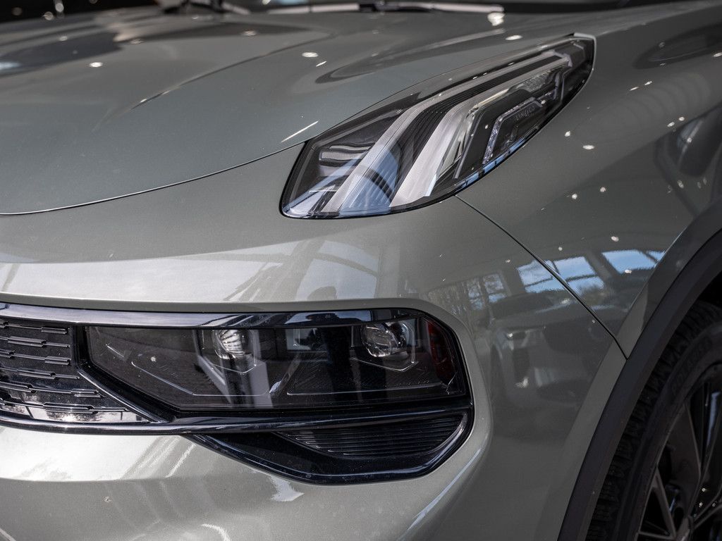 Lynk&Co 01 PHEV More PDC SHZ KAMERA NAVI ACC LED PANO foto 22