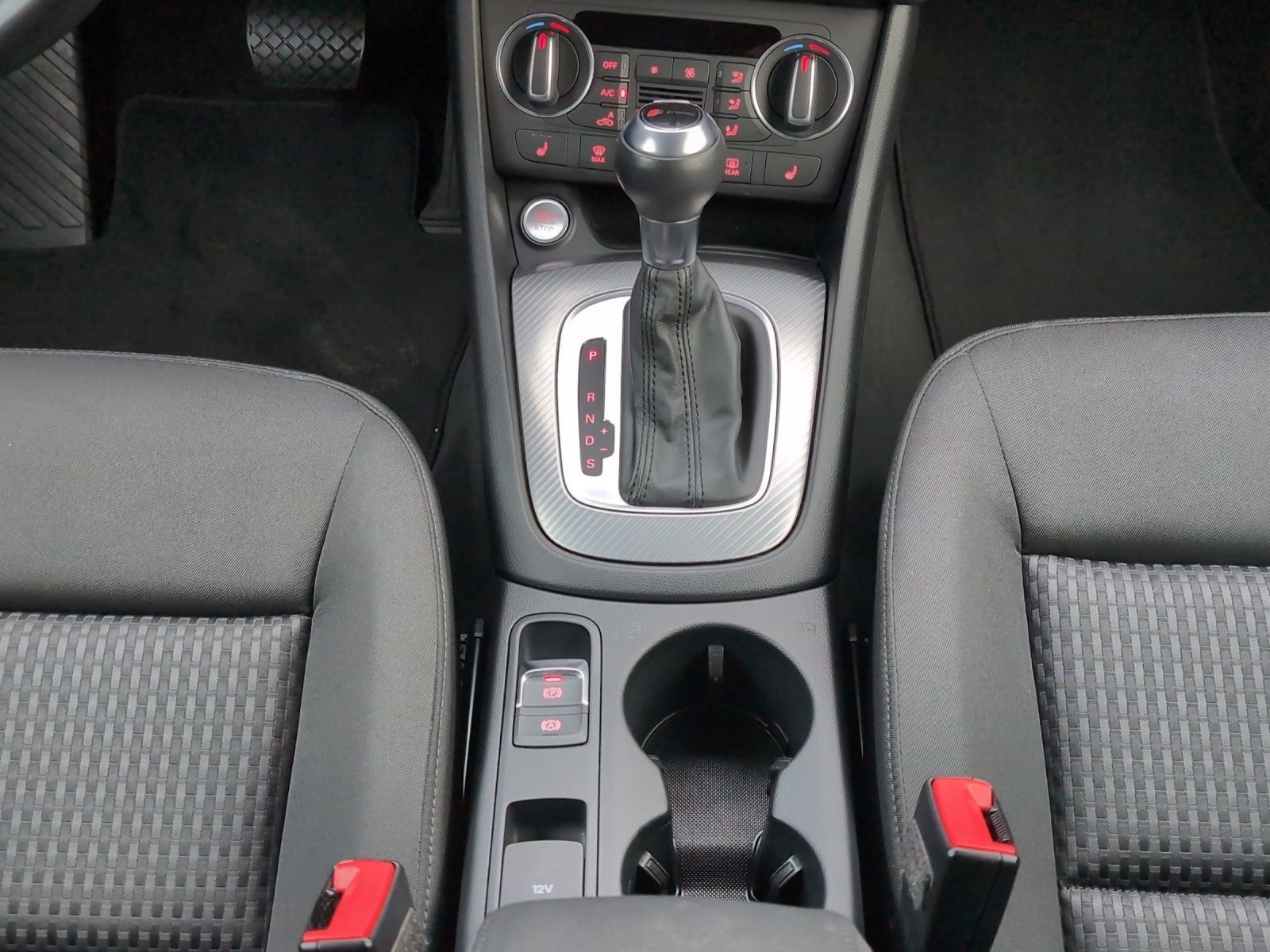 Audi Q3 2.0 TFSI qu S tronic *Xenon*AHK*Navi+*EPH v+h foto 7